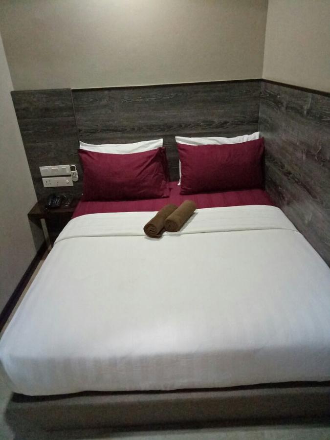 Hotel Qing Yun Resthouse -Delima Satu à Kampong Serusup Extérieur photo